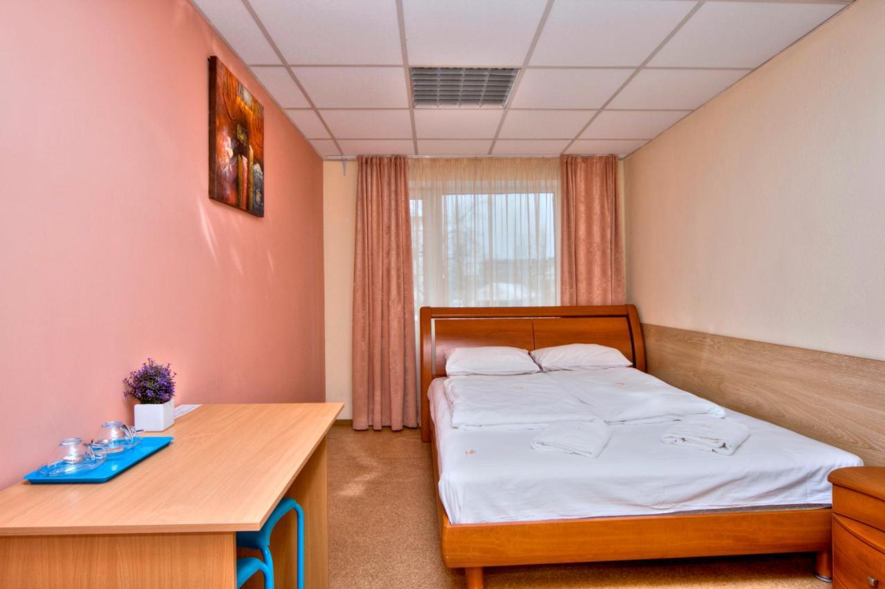 Hostel Podolski Plus Kyjev Exteriér fotografie